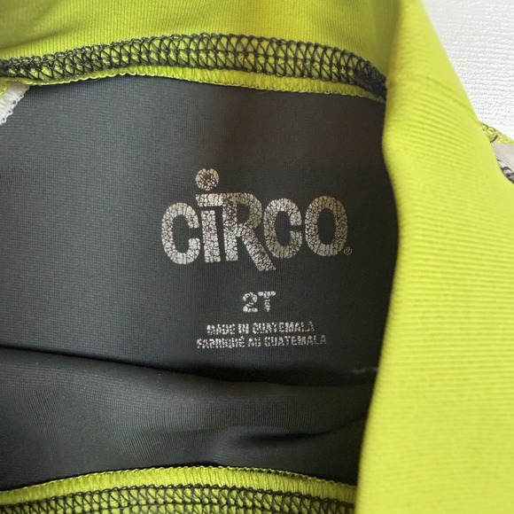 Lot Of 2T Boys Swimsuits And Shirts Body Glove Old Navy Circo Cat Multicolor - Picture 10 of 10